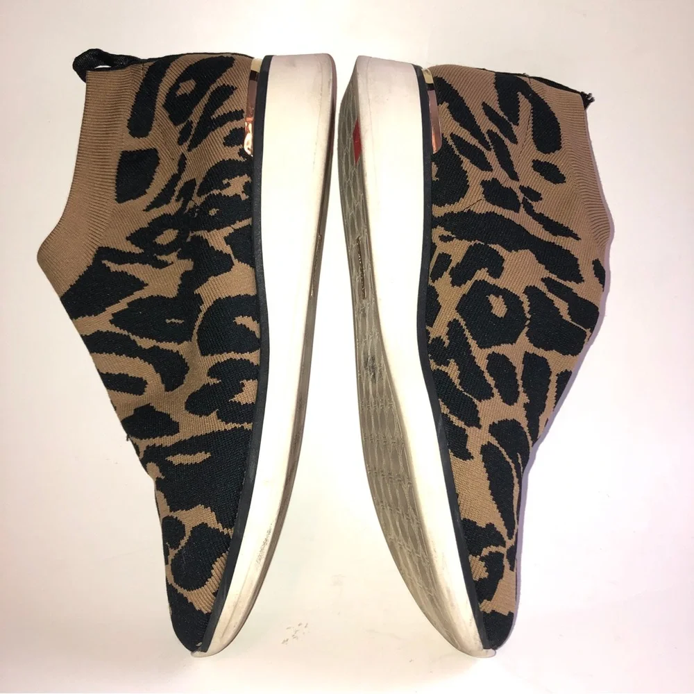 Sz 9 Louise et Cie Leopard Print Lo Breyson Sock Sneaker
